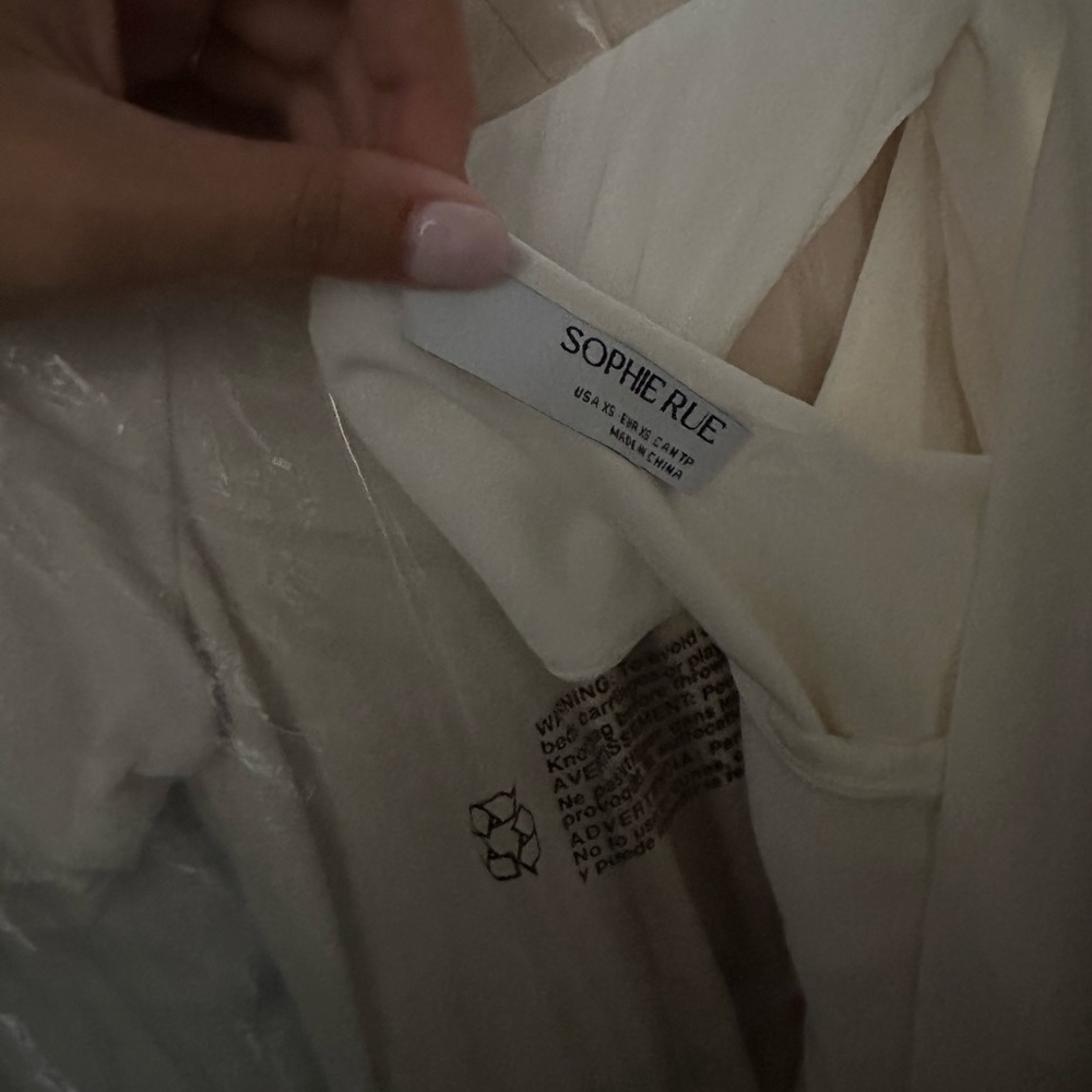 Sophie Rue - Leigh One Shoulder Dress in White - Picture 5 of 5